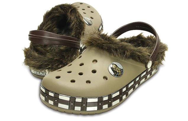 Chewbacca-Crocs-2