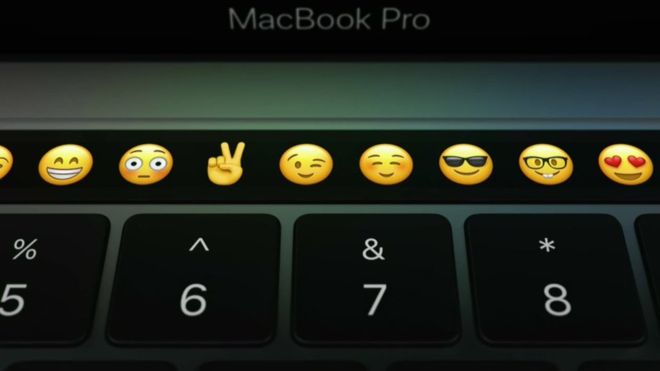apple-macbook-pro-avec-touch-bar-4