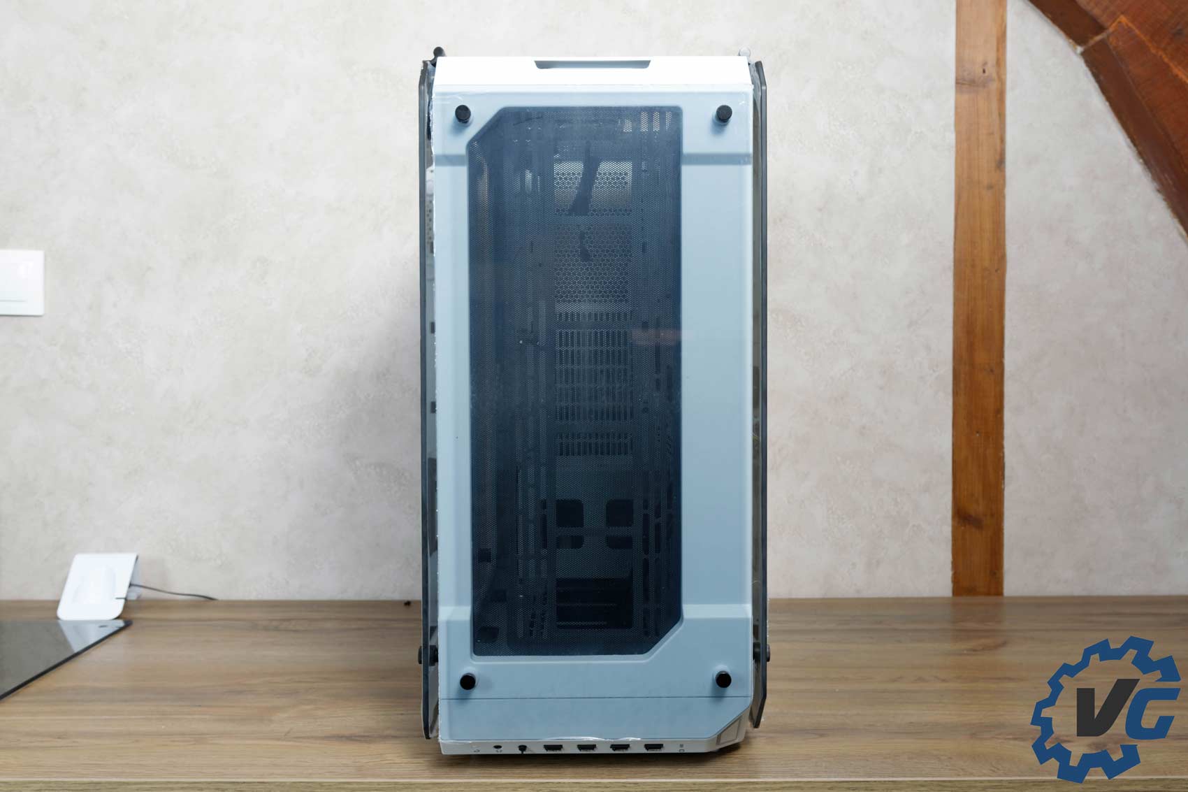 Test - Thermaltake View 71 TG Snow Edition