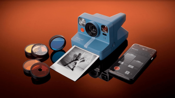 polaroid-now-appareil-photo-lifestyle-cover-vonguru-min Polaroid Now +