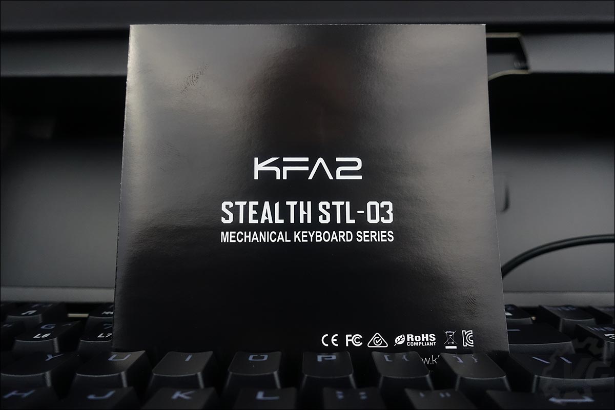 Le clavier Stealth STL-03 de chez KFA2