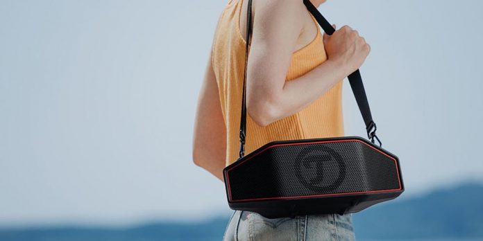 teufel-rockster-cross-lifestyle-vonguru-1 L'enceinte Teufel Rockster Cross