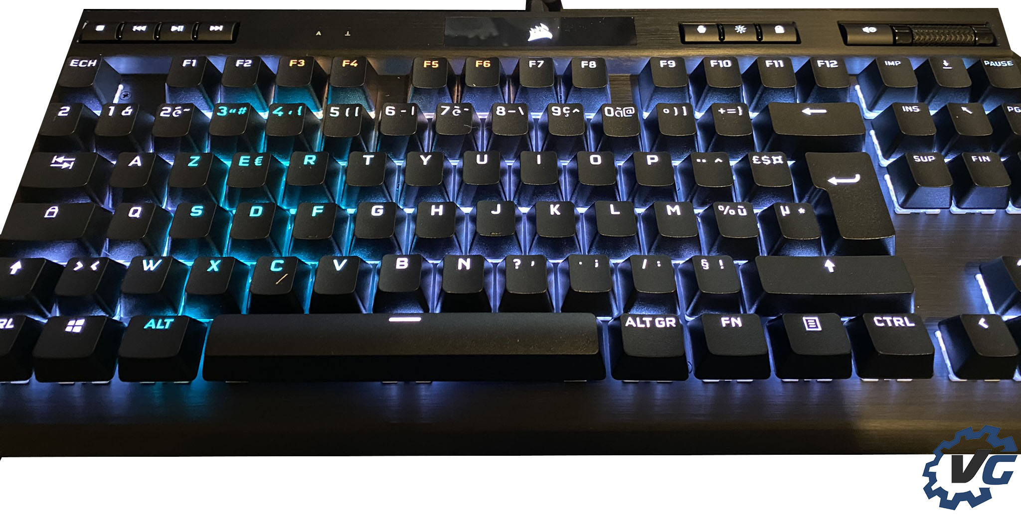 Test : CORSAIR K70 RGB TKL Champion Series (OPX), un bon clavier ?