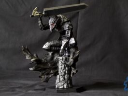 Berserk : figurine Guts dans son armure du Berserker