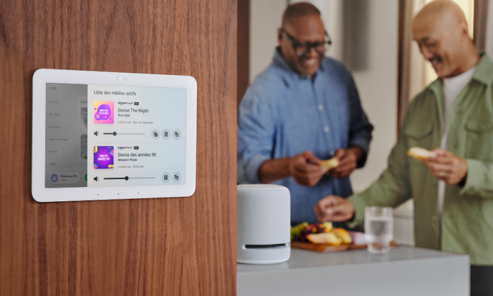 echo-hub-amazon-lifestyle-1-vonguru Echo Hub Amazon