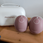 Test – Tire-lait mains libres connnecté Momcozy Mobile Flow M9 Momcozy M9 tire lait connecté nomade couverture