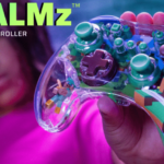 La nouvelle manette Minecraft REALMz Forrest Biome est disponible Manette minecraft