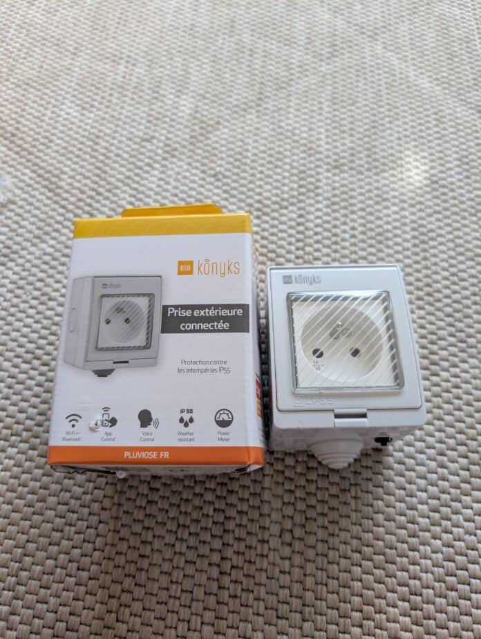 Prise connectée extérieure Konyks Pluviose FR