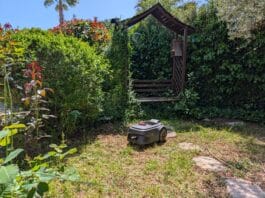 ViAX 300 Mova robot tondeuse