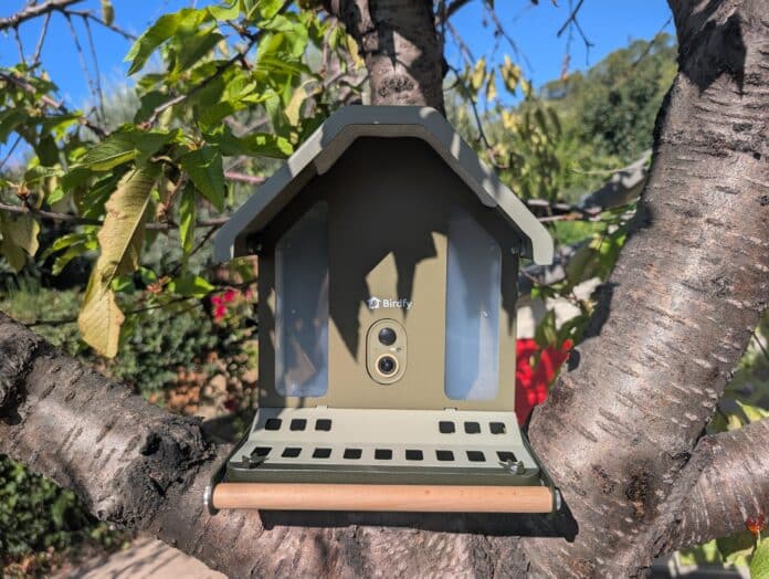 Mangeoire connectée Birdfy Feeder Metal 2 4K